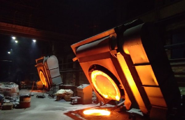 酸性干振爐襯料